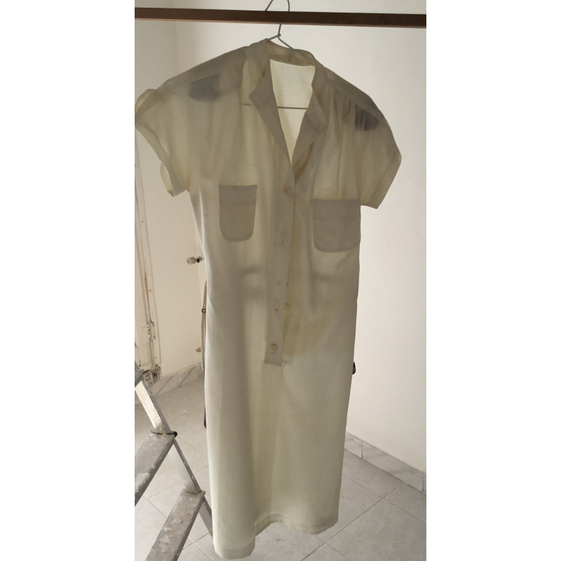 Vestido blanco roto